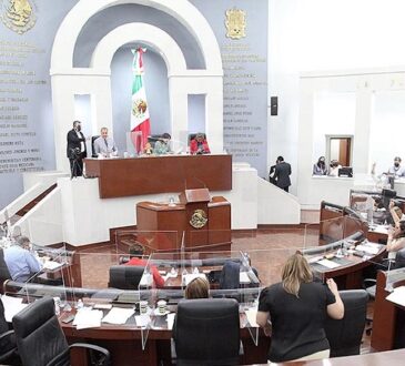 Buscan promover la inserción de los temas de la Protección Civil en las plantillas curriculares de Educación Media Superior.