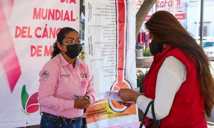 Instalan módulo de atención y concientización sobre el cáncer de mama en Plaza Principal de Soledad