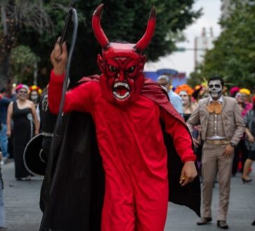 Con misticismo, el Xantolo conquista a la zona metropolitana