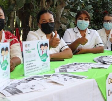 DIF Estatal lleva “Feria de la Salud” a Xilitla