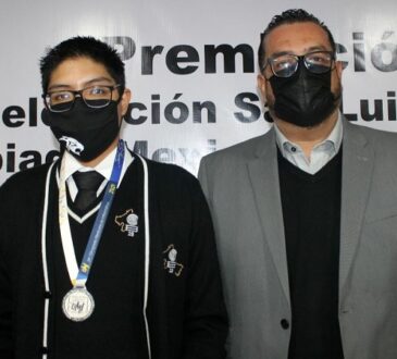 Alumno de Cobach logra medalla de plata en Olimpiada Nacional de Informática