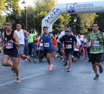 José Arellano e Imelda Pérez fueron los ganadores de la carrera atlética “Que nadie se quedé atrás”, organizada este domingo.