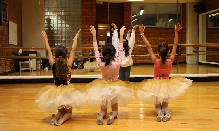 Aprender danza como propósito de año nuevo. Invitan a cursos en el IPBA