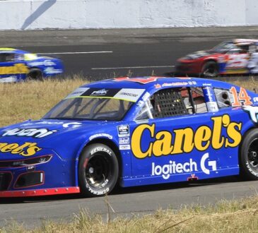 Con Luz Encendida Alex De Alba Jr. a la Final NASCAR Challenge en Puebla