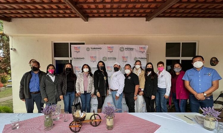 Coordinan esfuerzos para la atracción turística en la zona Media