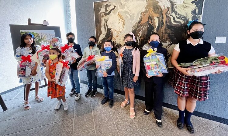 Entregan premios de los concursos infantiles de dibujo, pintura y literatura del IPBA