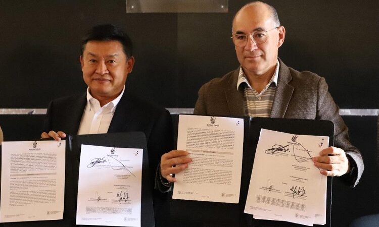 Alcalde Enrique Galindo firma acuerdo para implementar metodología Kizukai