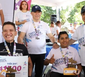Todo un éxito la 1a. Carrera Atlética por la Familia