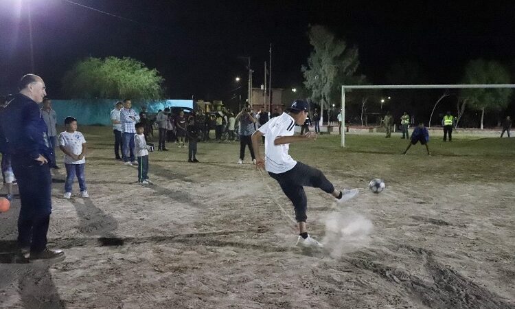 Servicios Municipales une esfuerzos con la Dirección de Deporte, para darle mantenimiento a áreas deportivas