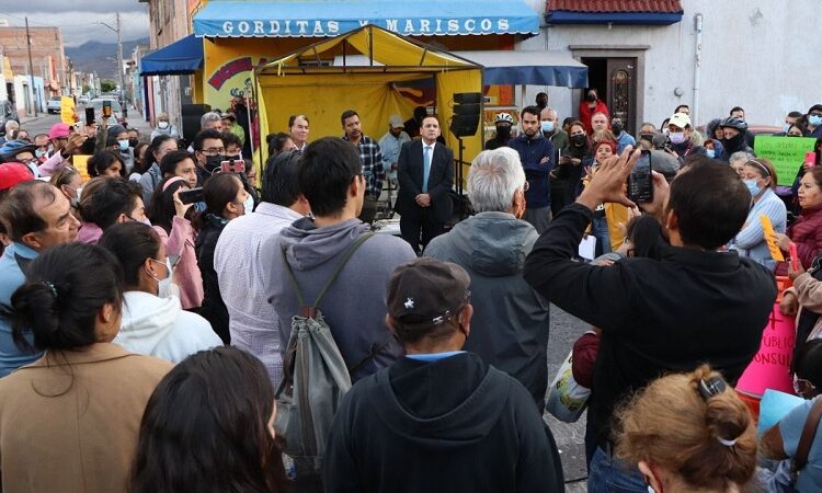 Gobierno logra acuerdos con colonos de avenida Himno Nacional