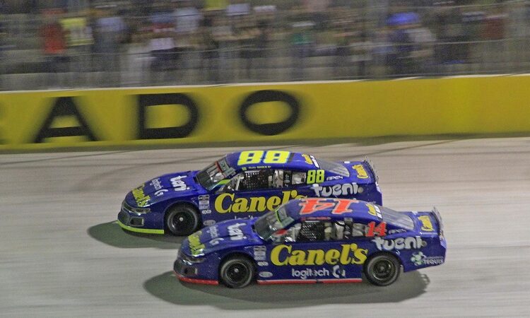 Previo a Guadalajara Rubén García Jr. y Alex De Alba Jr. se Ubican Sublíderes de las Generales NASCAR México