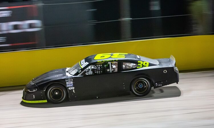 Víctor Barrales Jr., listo para encarar la fecha 4 de NASCAR Challenge en Trióvalo de Tlajomulco