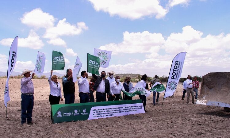 Alcaldesa de Soledad de Graciano Sánchez y Gobierno del Estado pusieron en marcha los trabajos del proyecto regional de saneamiento y aprovechamiento