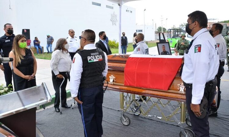 Dirección de Seguridad Pública de Soledad rinde homenaje al comandante Juan Bernardo