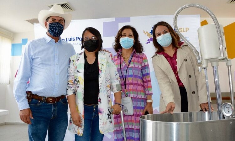 El Sistema DIF Municipal entregó equipamiento a la UBR de la delegación de Bocas
