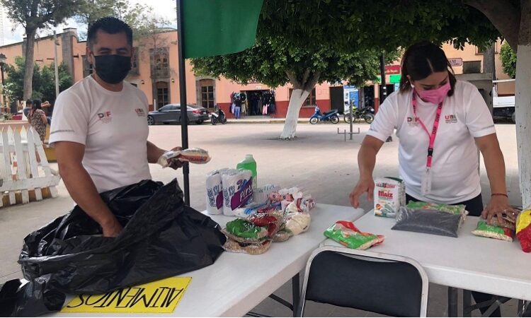 DIF de Villa de Reyes colecta víveres y apoyos para damnificados de Oaxaca.