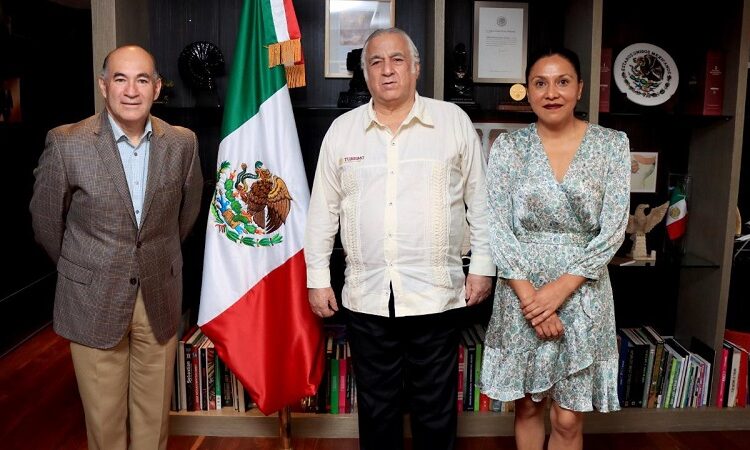 Alcalde Enrique Galindo se reúne con el secretario de Turismo, Miguel Torruco