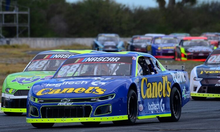 3er. Lugar de Rubén García Jr. en Carrera NASCAR Monterrey, Alex de Alba Jr. 4° de Challenge  