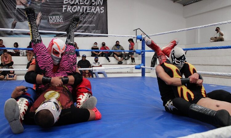 De alarido la segunda gran función de lucha libre gratuita en el gimnasio 16 de septiembre “Ramón Rosales”