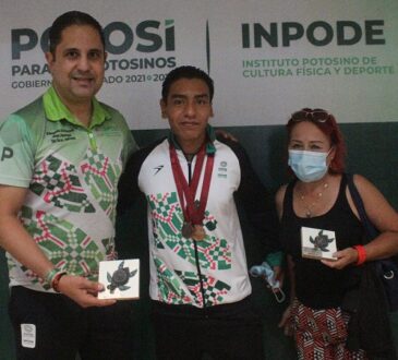 El medallista internacional Jesús Borrego Lechuga visitó al director del INPODE