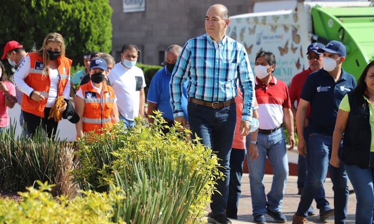 Alcalde Enrique Galindo anuncia el rescate de la calle Hidalgo, en el Centro Histórico