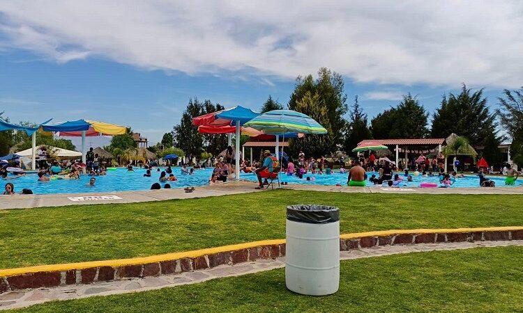 Buen número de visitantes y turistas en Villa de Reyes por vacaciones de verano