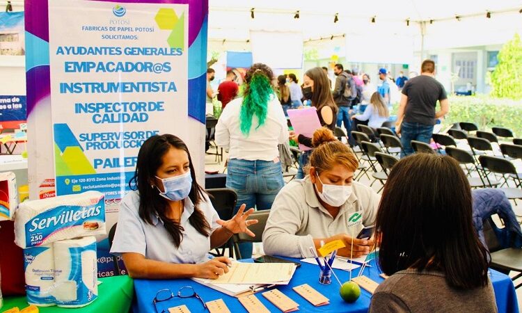 Ayuntamiento de Villa de Reyes y Conalep organizaron Feria del Empleo