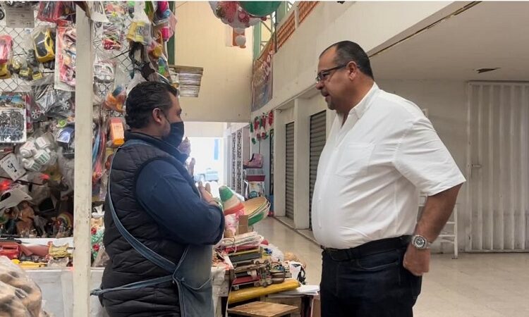 Gobierno de la Capital supervisa los avances en los mercados Revolución y Bicentenario