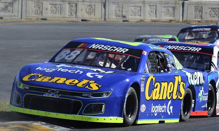 Posterior a semifinal en Monterrey García Jr. se mantiene firme rumbo al Campeonato NASCAR México