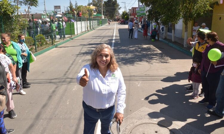 Inaugura alcaldesa reconstrucción de vialidades en Hogares Populares Pavón