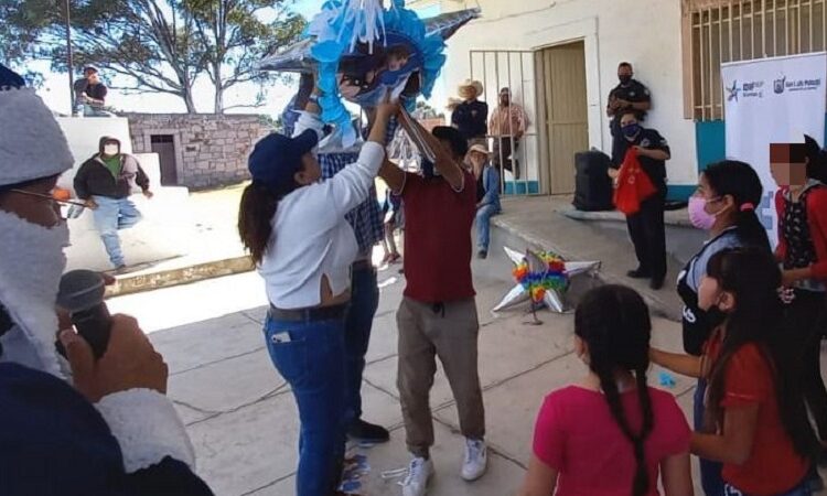 DIF Municipal invita a donar juguetes, dulces y piñatas, al programa"Contigo SÍ, por una carita feliz"