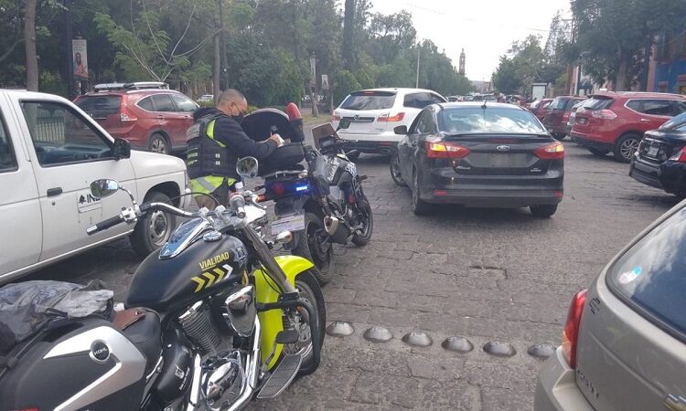 Policía Vial implementa dispositivo de ordenamiento vial en Calzada de Guadalupe