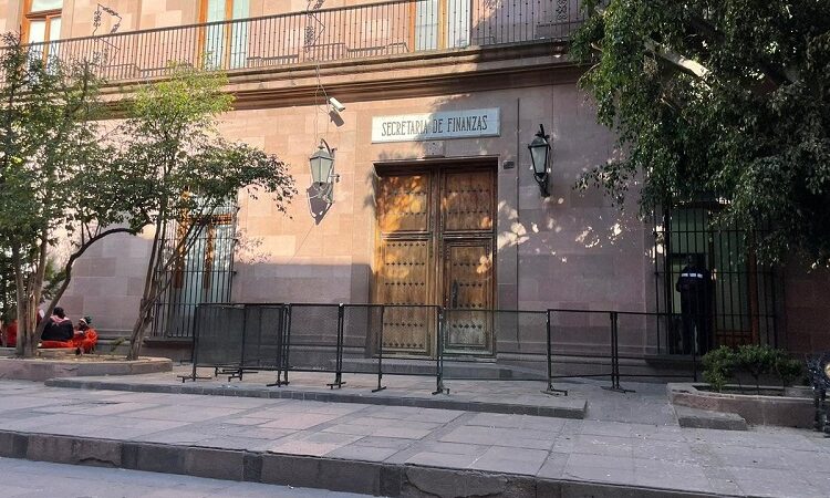 Recursos del Conalep corresponden a la federación y recaudación propia, Finanzas