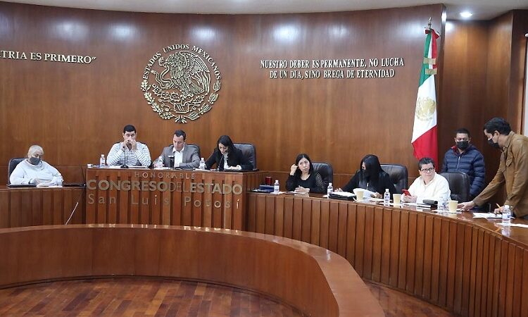 La duración máxima de magistrados del Supremo Tribunal de Justicia, será por diez años