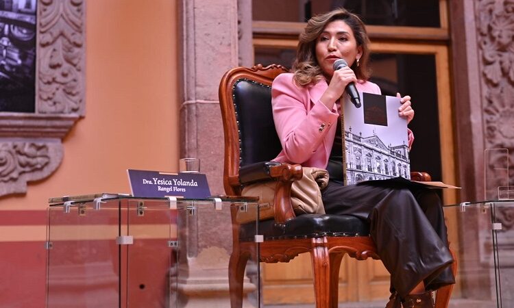 “Cien años de autonomía”, un testimonio de la comunidad universitaria. Un libro que se disfruta