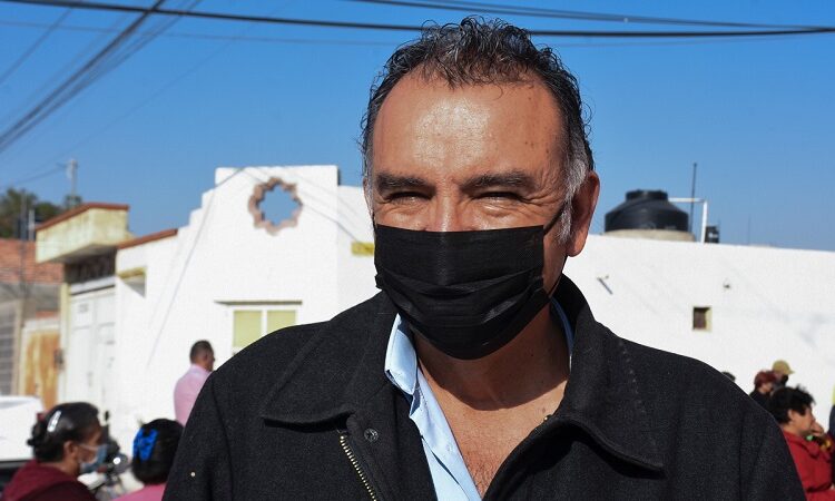 La Dirección de Comercio del Ayuntamiento de Soledad en constante revisión de licencias de funcionamiento de establecimientos
