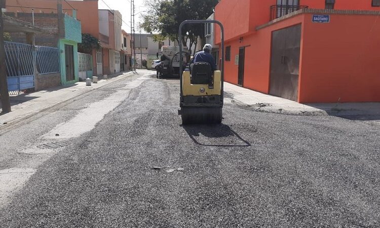 Gobierno de la Capital avanza en la rehabilitación de las Vialidades Potosinas, con trabajos de bacheo