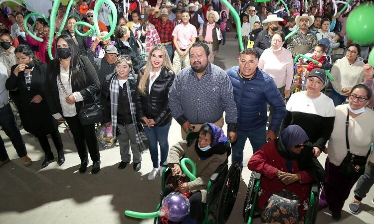 DIF Estatal entrega apoyos sociales directos a familias del Altiplano potosino