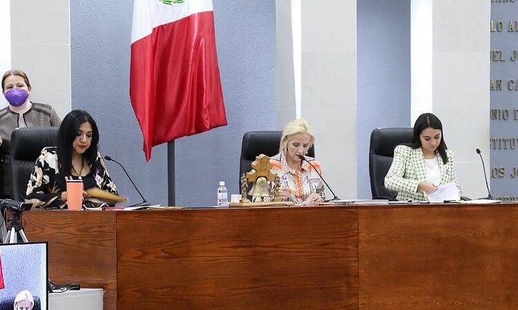 Aprueban reformas a la ley para evitar permanencia indefinida de quienes ostentan magistraturas, y consejerías