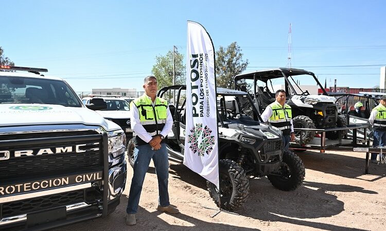 Ricardo Gallardo fortalece a Protección Civil Estatal con modernas unidades y equipo