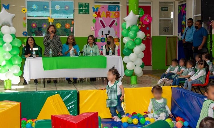 Los centros de atención “Capullito” ubicados en Soledad, se fortalecen con la entrega de mobiliario