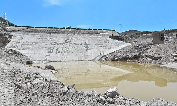 Ricardo Gallardo cumple con rescate de presa El Peaje