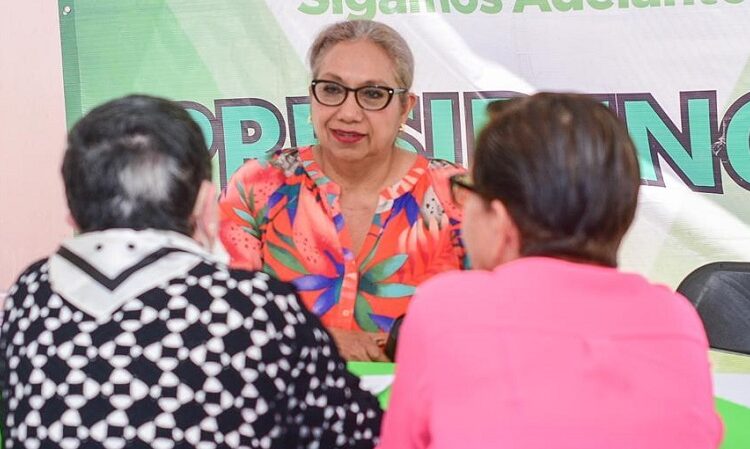 Alcaldesa Leonor Noyola mantiene cercanía con la gente, mediante programa semanal “Verde Ciudadano”
